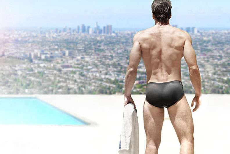 gluteoplastia hombres